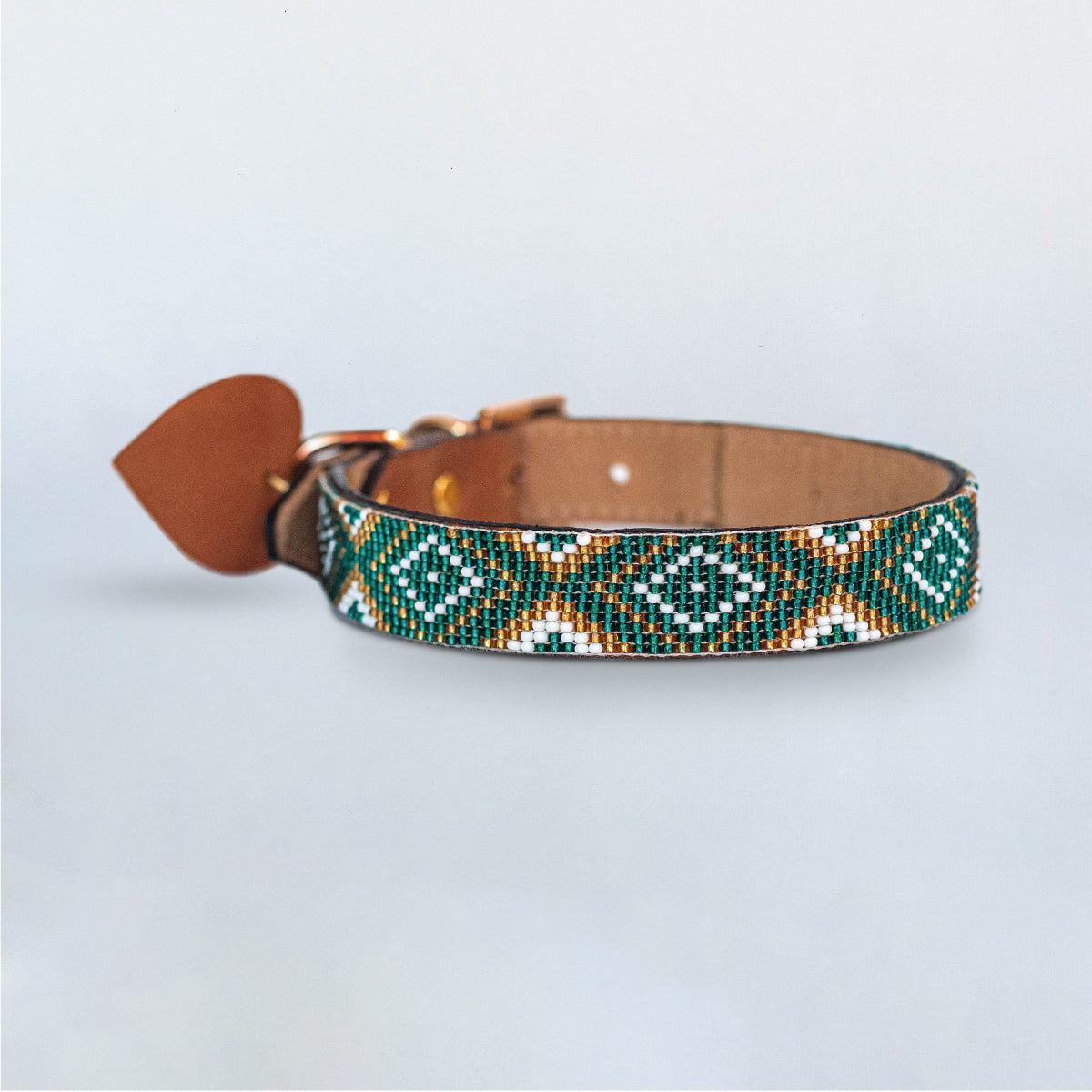 Amazonian collar